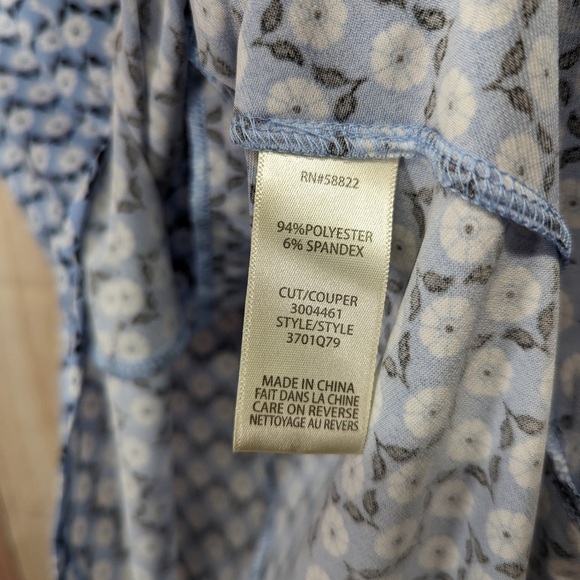 Max Studio Women's Crepe Short Sleeve Faux Wrap Top NWOT Size S and M - Picture 6 of 8